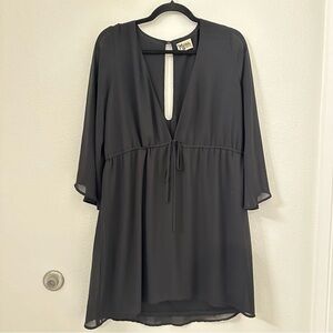 Show Me Your Mumu Black V-Neck Dress size medium flowy bell sleeves waist tie